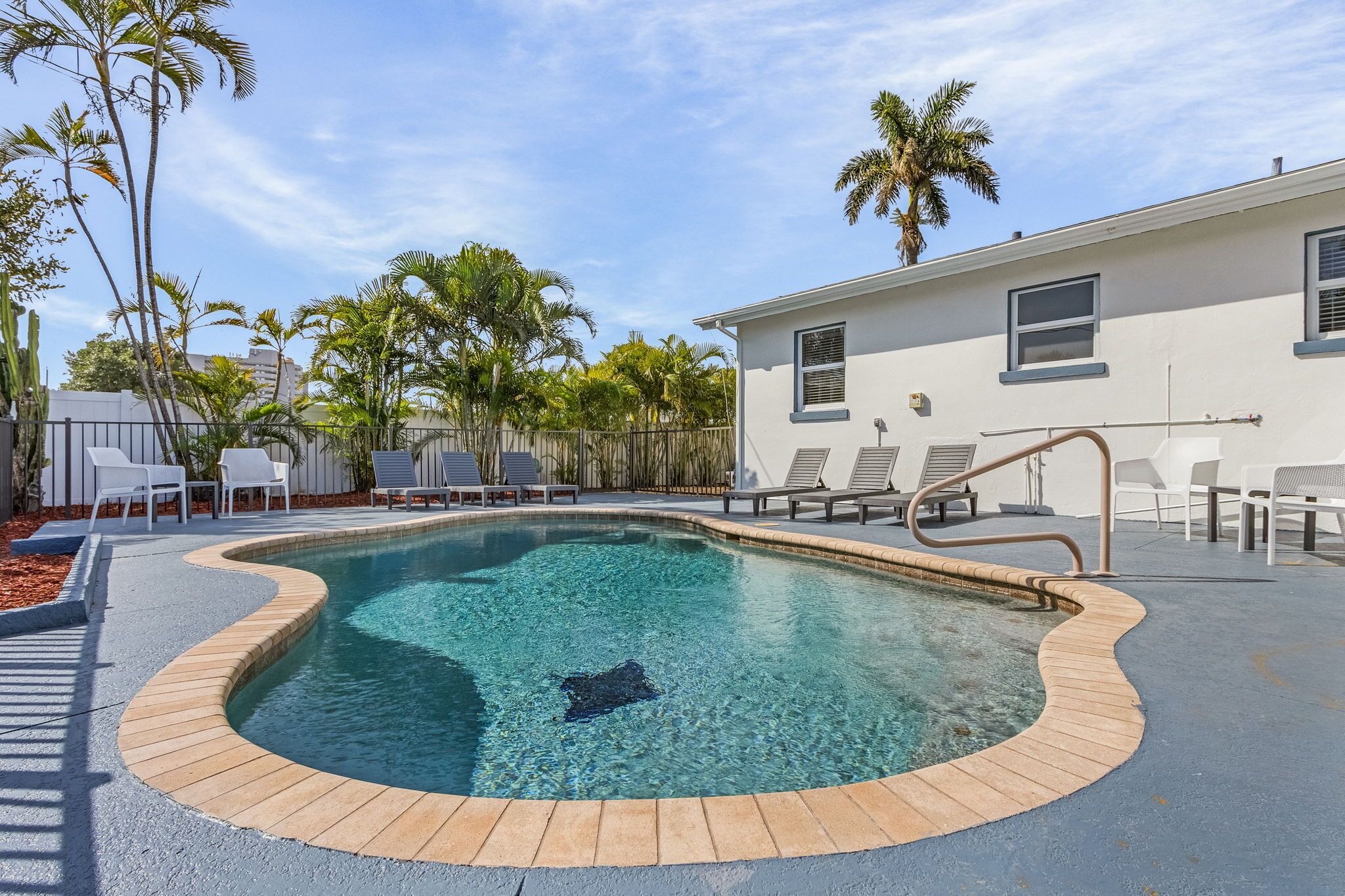 Beach Haven: 4BR Home, Heated Pool, Walk to Beach!