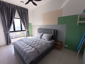 3 habitaciones, decoración personalizada y muebles diferentes 