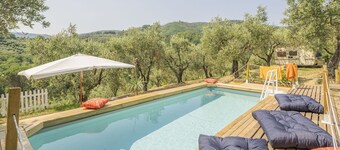 Wonderful private villa with A/C, private pool, WIFI, TV, pets allowed and panoramic view