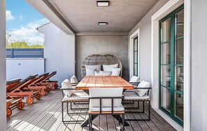 Outdoor dining - Awesome home in Bribir (Bribir)
