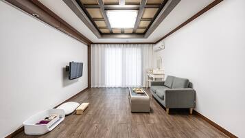 Basic Room, 1 Bedroom (Room 201(Pet, BBQ)) | 1 bedroom, free WiFi