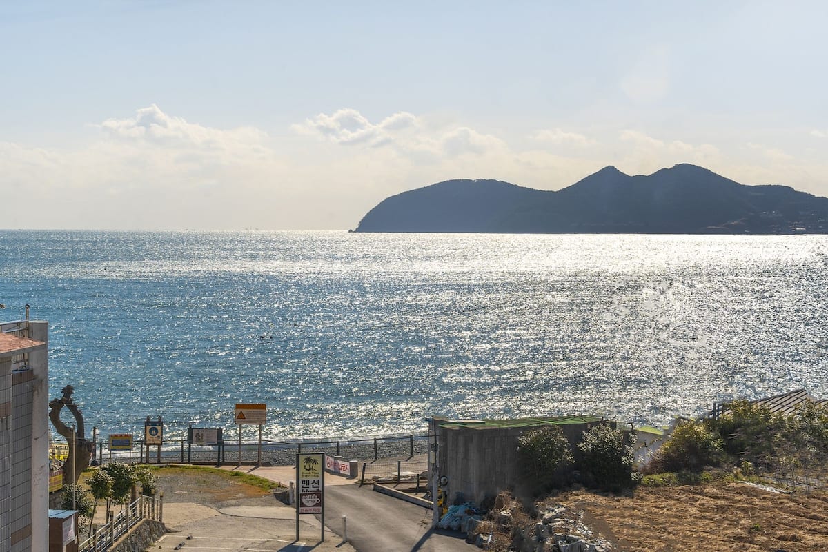 Basic Room, 1 Bedroom (Room 101(Pet, BBQ)) | 1 bedroom, free WiFi