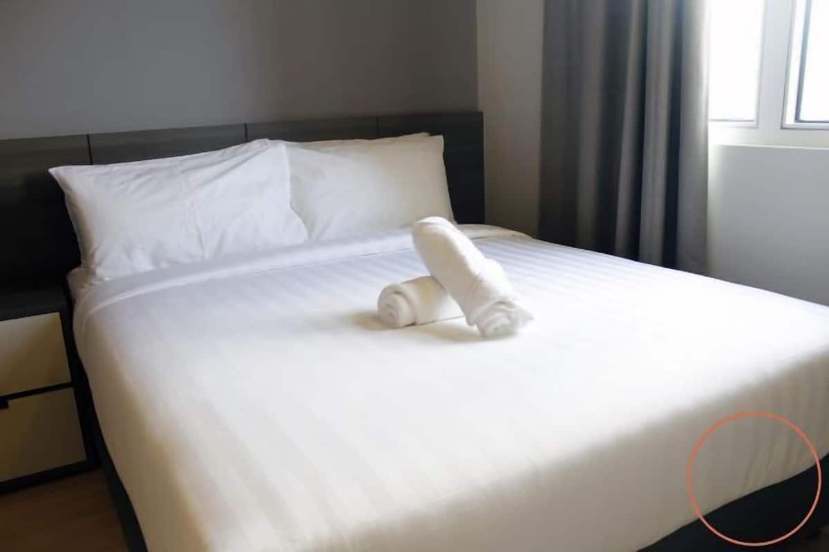 2 bedrooms, desk, free WiFi, bed sheets