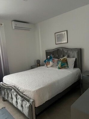 2 chambres, accès au Wi-Fi (inclus), literie fournie