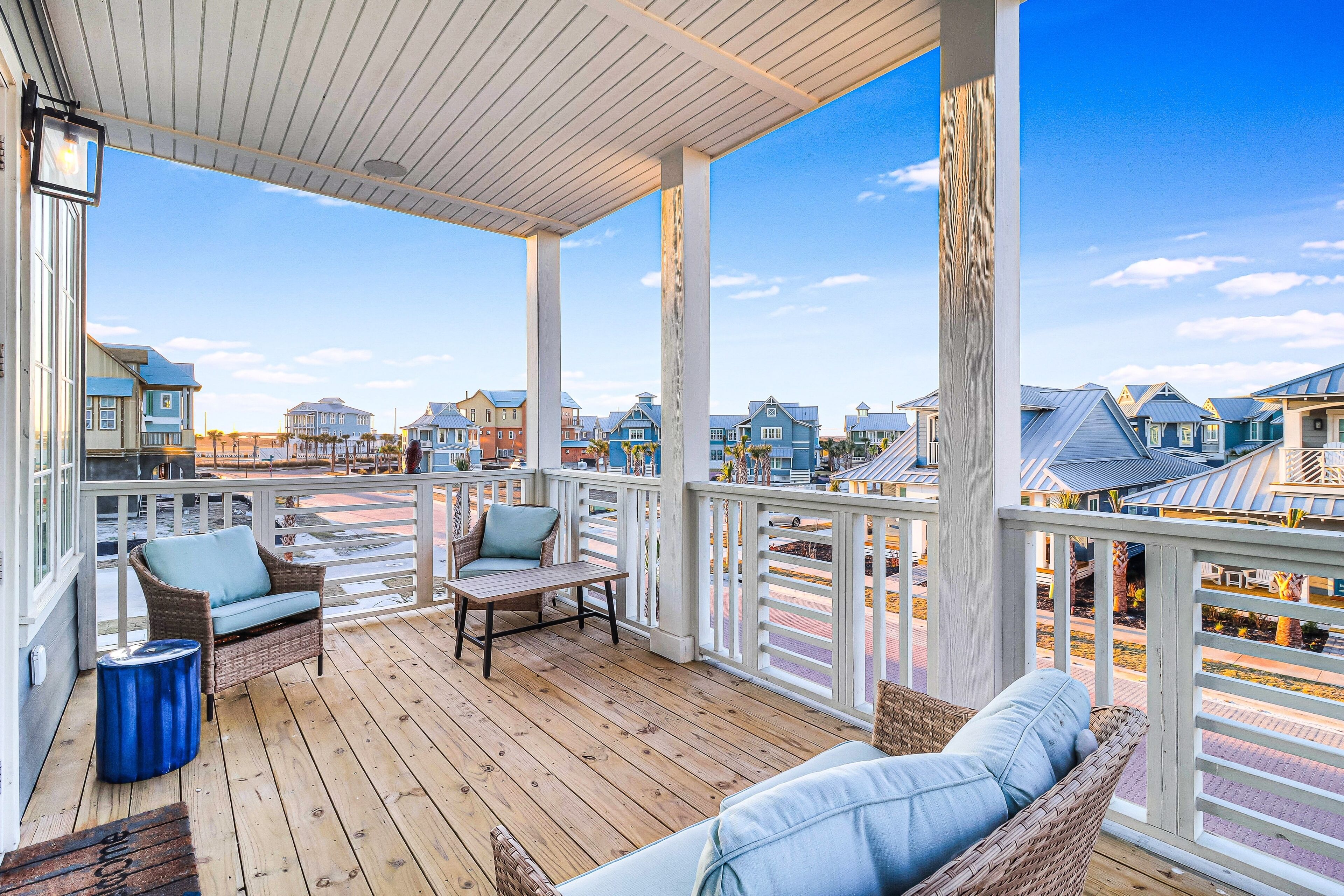 المنطقة المحيطة بالمنشأة