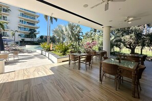 Outdoor dining - V Marina - 2 Bedroom Condo Sleeps 4 in Marina Vallarta (Puerto Vallarta)