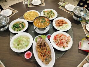 Nhà hàng