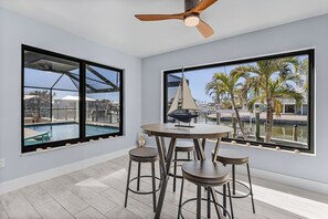 Outdoor dining - Waterfront Paradise in St. James City – 2BR/2BA with Pool, Dock & Tiki Hut (Saint James City)