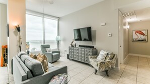 Living area - Good Day Sunshine - Emerald 712 (Galveston)