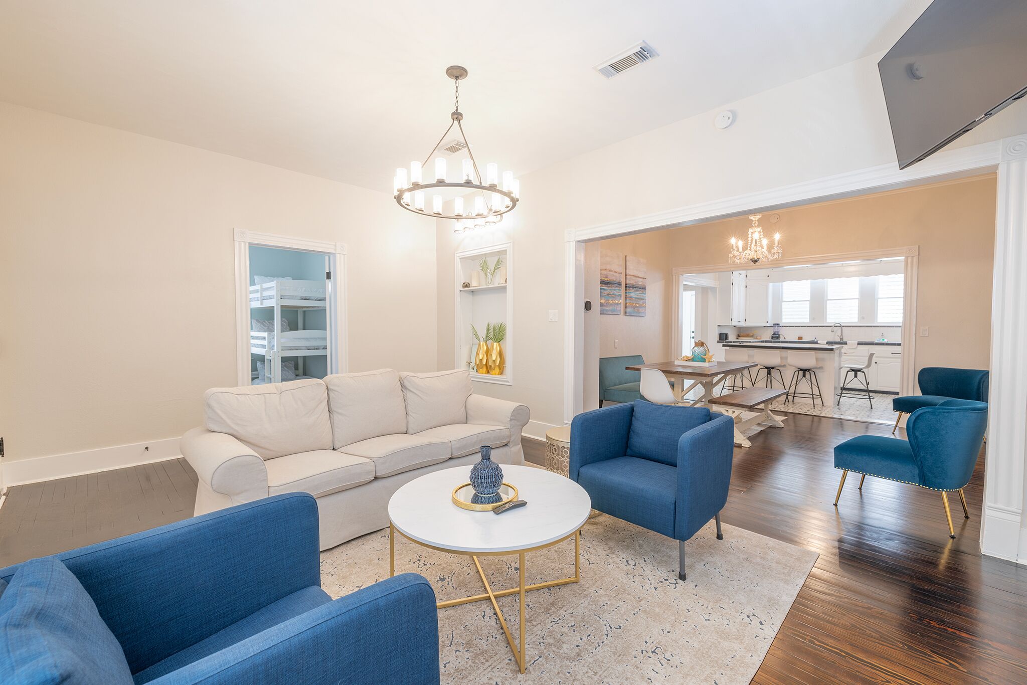 Welcome to the stunning Sand Dollar Shores, a true haven of elegance!