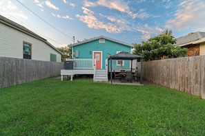 Terrace/patio - Sandy Turtle-Gone to the Beach, Be Back Never! (Galveston)