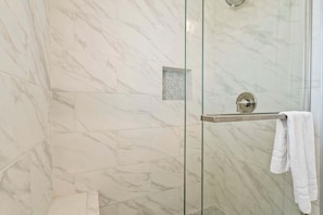 Dusche, Toilettenpapier