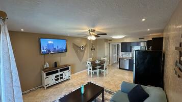 TV connectée, cheminée