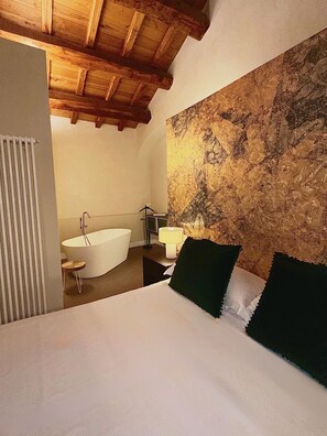 Suite VENERE | Free WiFi, bed sheets - Ginevra Boutique Rooms (L'Aquila)