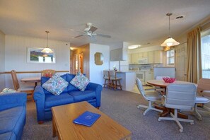 Living area - Charming 2-bedroom resort across the street from the ocean in Kill Devil Hills. (Kill Devil Hills)
