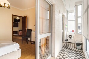 2 bedrooms, iron/ironing board, internet, bed sheets - GuestReady - Cozy Bonfim Retreat (Porto)