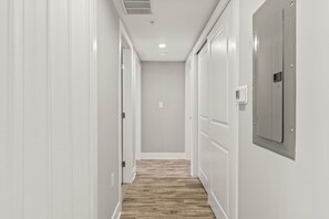 Interior - 2BR-2BA_Luxy_Dendrobium-Oasis! Private Patio-Pet Friendly-Family Friendly (Philadelphia)