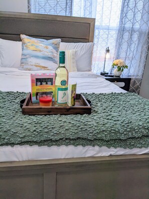 2 bedrooms, iron/ironing board, travel crib, free WiFi - 2BR-2BA_Luxy_Dendrobium-Oasis! Private Patio-Pet Friendly-Family Friendly (Philadelphia)