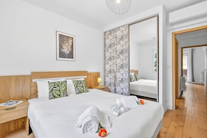 2 bedrooms, iron/ironing board, free WiFi, bed sheets