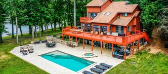 Waterfront Lakehouse-Peaceful Incredible Views. 6 bd/5 BR private side Lake Anna