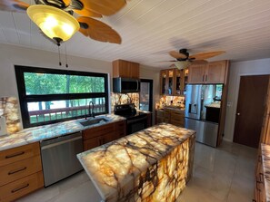 Fridge, microwave, oven, stovetop - Waterfront Lakehouse-Peaceful Incredible Views. 6 bd/5 BR private side Lake Anna (Bumpass)