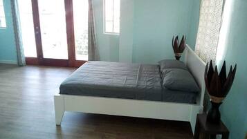 Apartamento clássico | 1 quarto, cofres nos quartos, quartos à prova de som