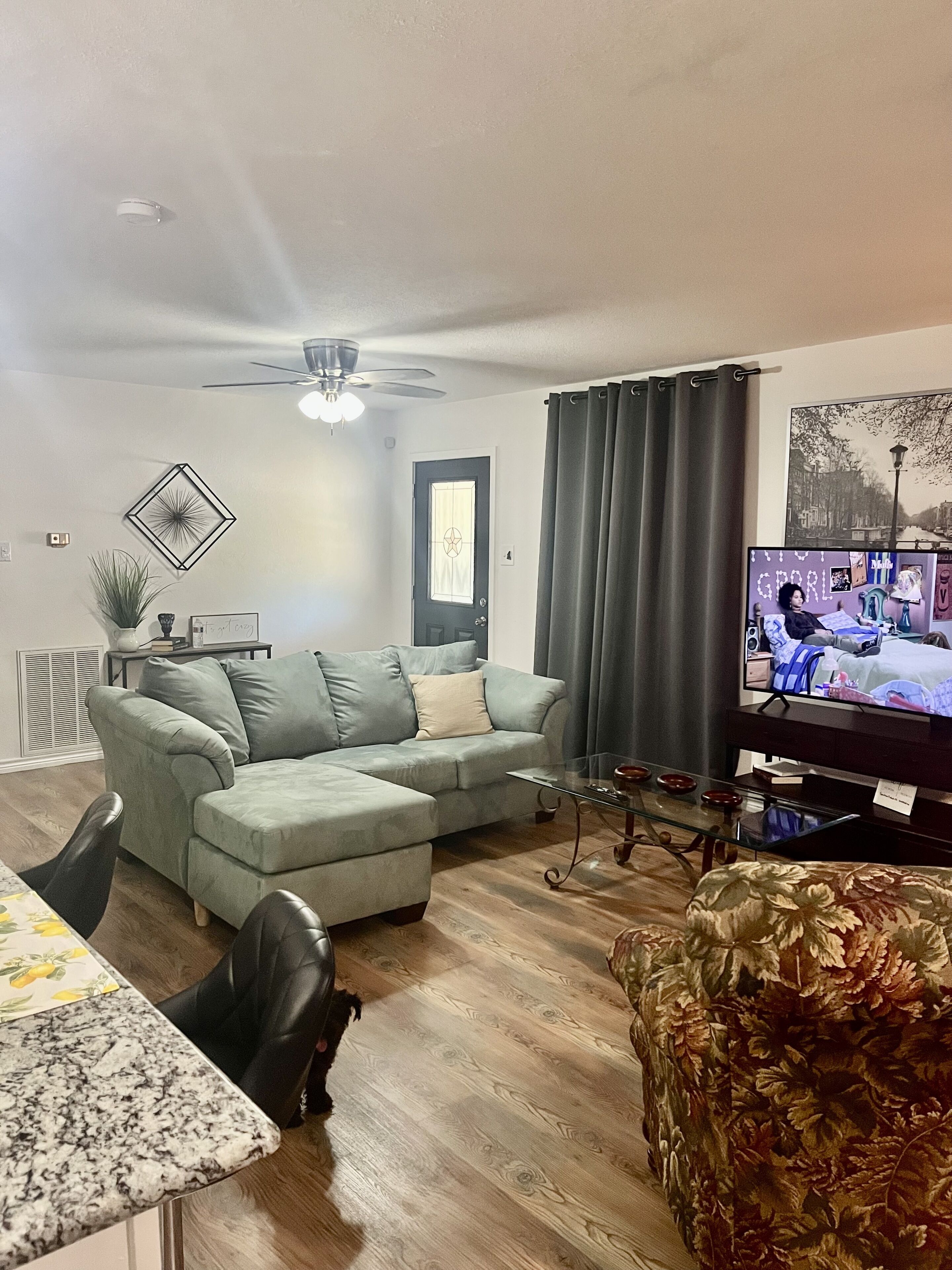 Smart-tv, bøger, computerskærme