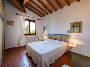 9 Schlafzimmer, Reisekinderbett, kostenloses WLAN