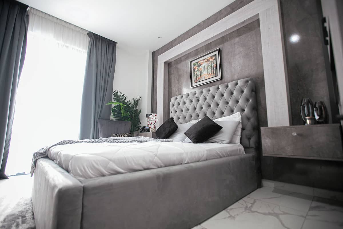 Deluxe Studio | In-room safe, soundproofing, free WiFi