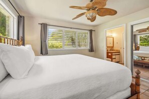 4 makuuhuonetta, silitysrauta/-lauta, ilmainen Wi-Fi, vuodevaatteet