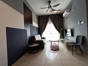 TV connectée de 450 cm avec chaînes numériques