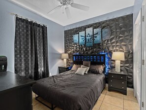 4 bedrooms, desk, iron/ironing board, travel cot