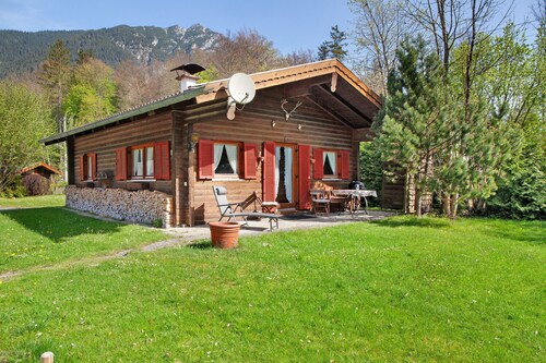 Ferienhaus 'Grashäusl' mit Bergblick und privater Terrasse