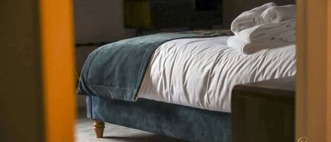 1 bedroom, iron/ironing board, travel crib, WiFi