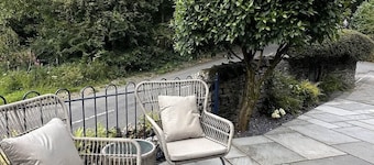 Luxury Apartment | Pet-Friendly, 2xParking, EV