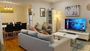 TV connectée, cheminée