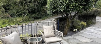 Luxe 3-Bed Duplex | Pet Friendly | EV-charging.