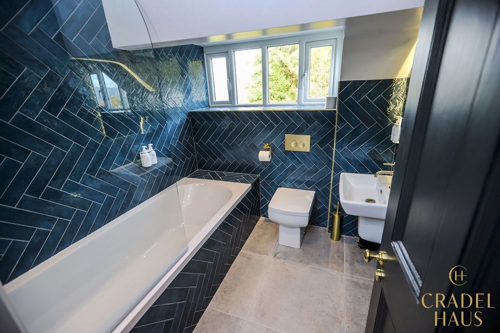 Shower, eco-friendly toiletries, hair dryer