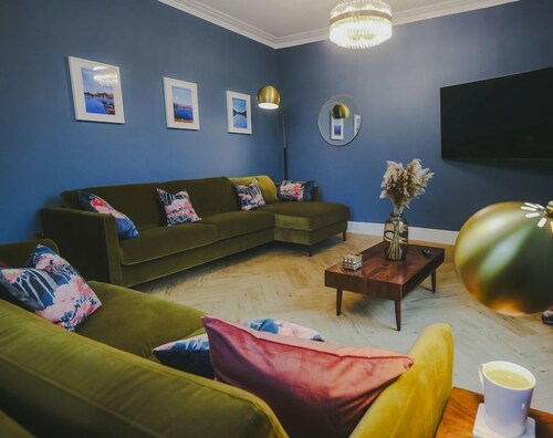 Luxe Duplex with EV Charger & Pet-Friendly