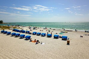 Unclassified image, 3 of 49, button