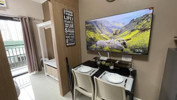 1 Schlafzimmer, Bügeleisen/Bügelbrett, kostenloses WLAN, Bettwäsche