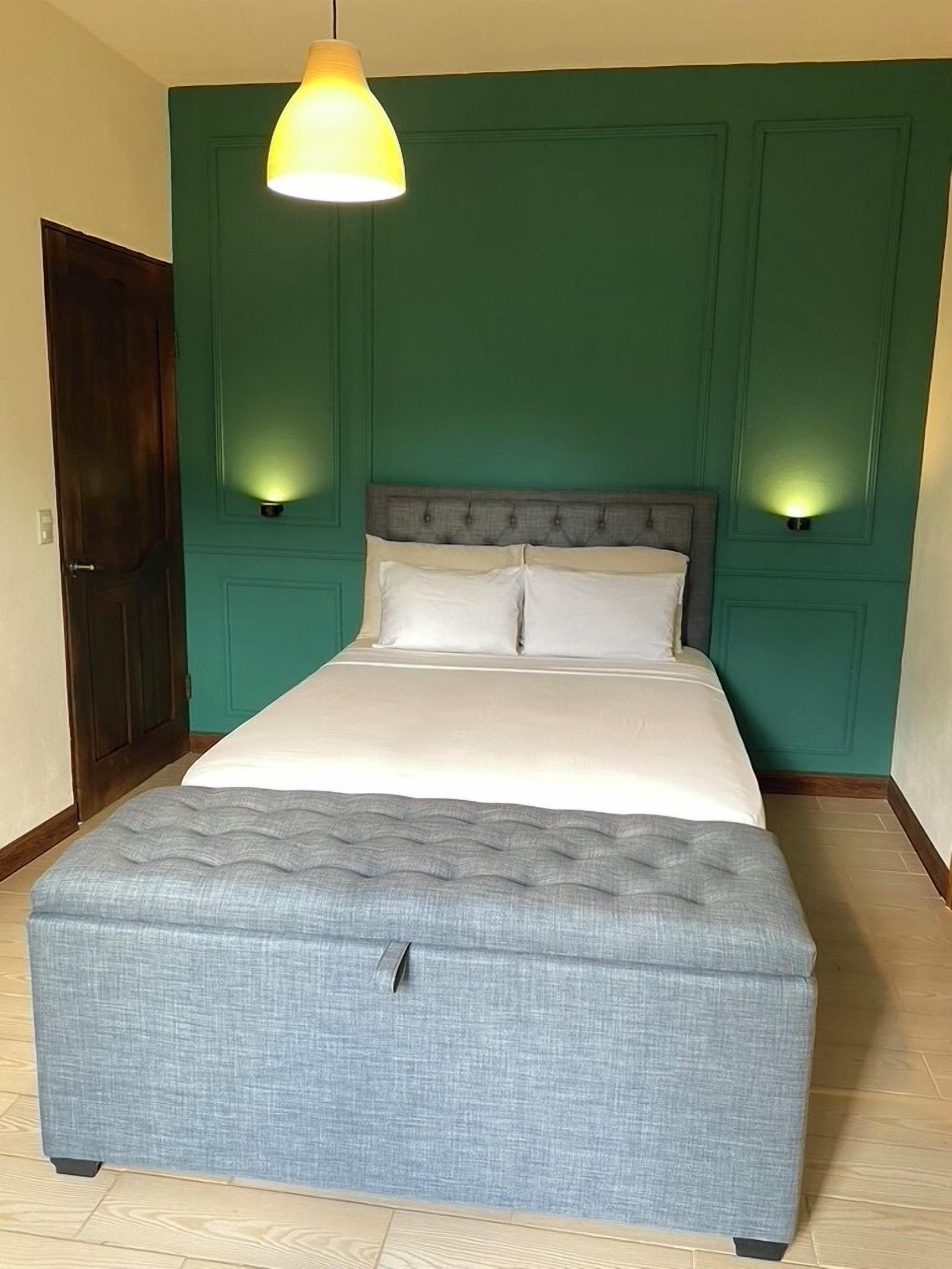 Oasis by Franklin #8 | Hypo-allergenic bedding, free WiFi