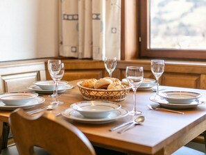 Dining - Beautiful holiday home in Fügen near ski area (Fügen)