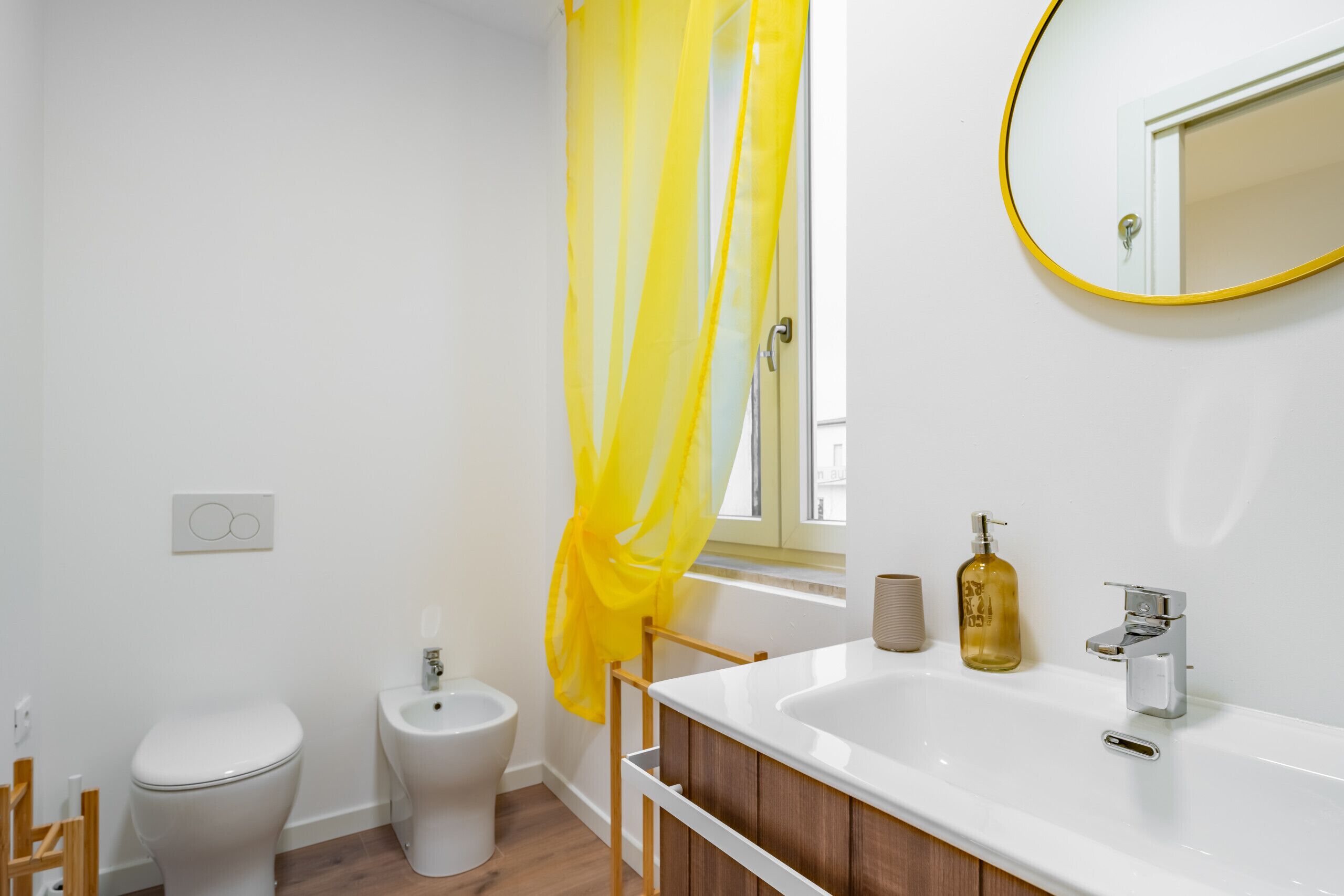 Doccia, asciugacapelli, asciugamani