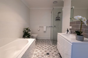 Nicht klassifiziertes Bild, 5 von 26, Schaltfläche