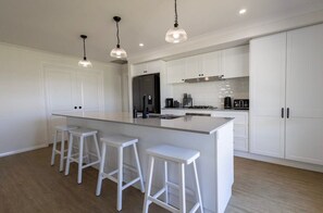 Nicht klassifiziertes Bild, 3 von 26, Schaltfläche