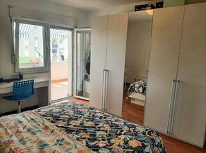 3 Schlafzimmer, Bügeleisen/Bügelbrett, WLAN, Bettwäsche