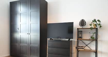 Luxuriöse großzügige Wohnung mit 3 Schlafzimmer, Terrasse