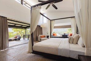 Villa (Hill-Side) | Sengetøy av topp kvalitet, safe på rommet og individuelt innredet