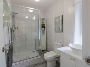 Shower - Rosalin Cottage (Irvine)
